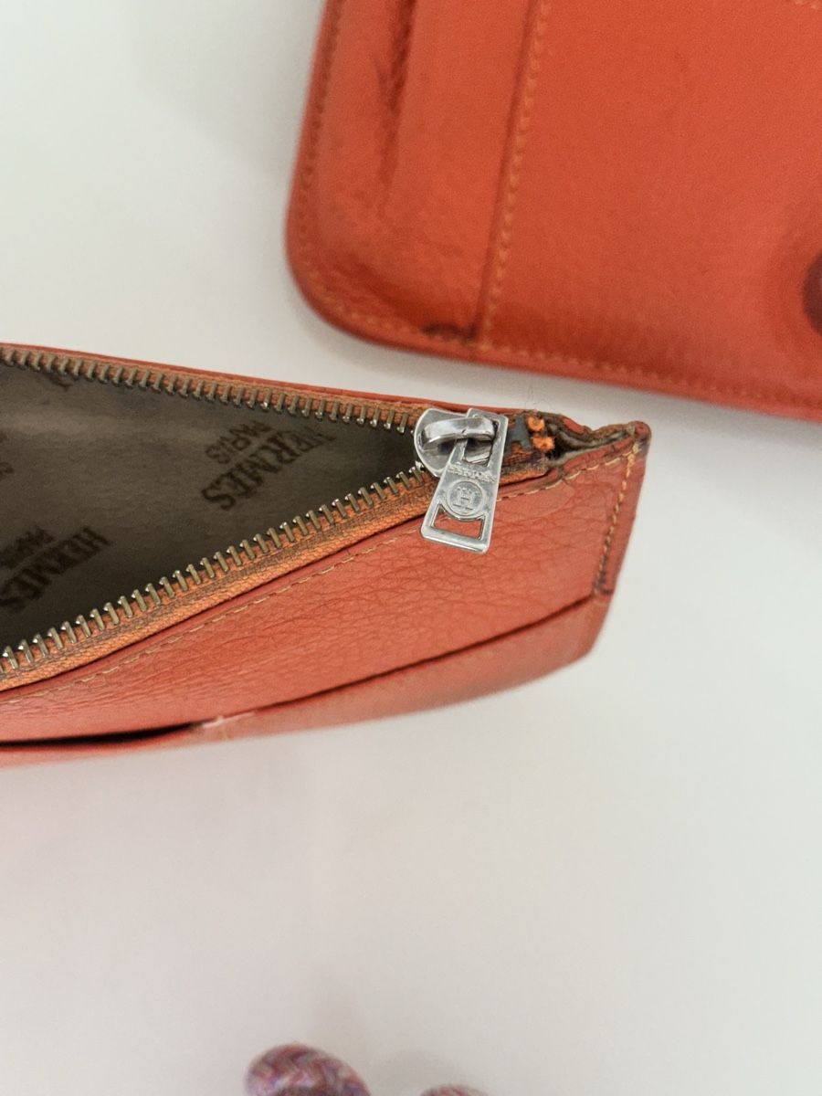 Hermès Portafogli: Hermes Geldbörse Orange Leder gebraucht – Usato da Zürich venduto da Mona-L 6