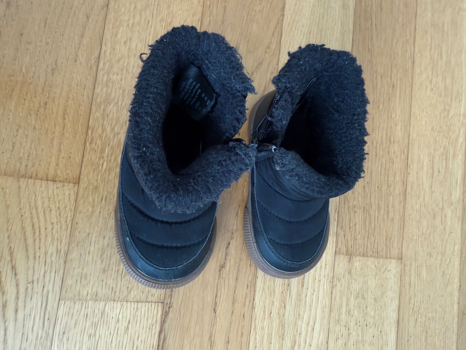 Scarpe per ragazzi: Winter Schuhe Gr.22 H&M – Usato da Zürich venduto da audrey_dri 1