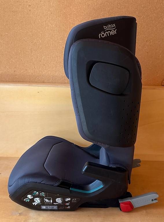 Sièges auto: Romer Britax kidfix iSize  – D'occasion à Lausanne par isa_qf8z 1