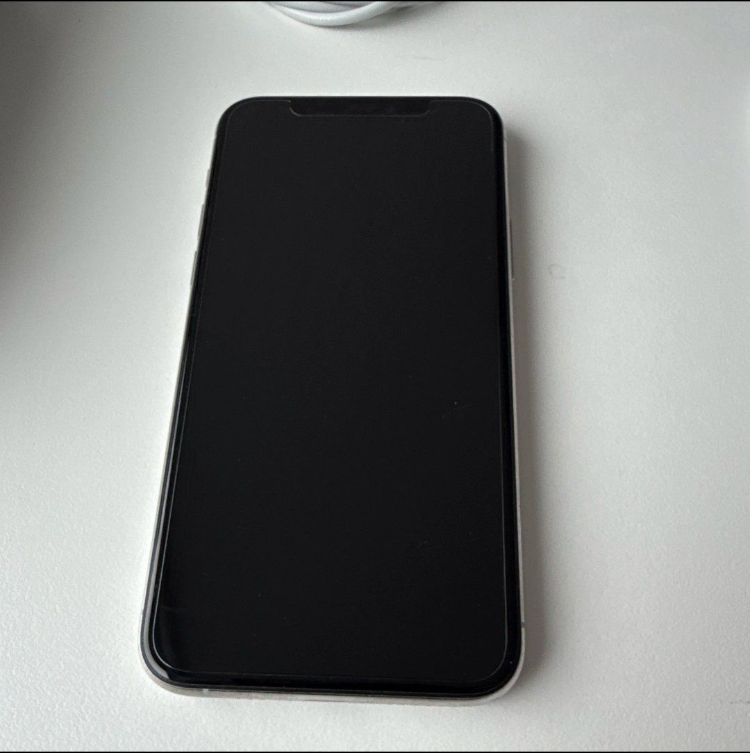 Apple Handys / Smartphones: iPhone 11 Pro (256GB) Akku 95% – Gebraucht aus Luzern von Waince786 2