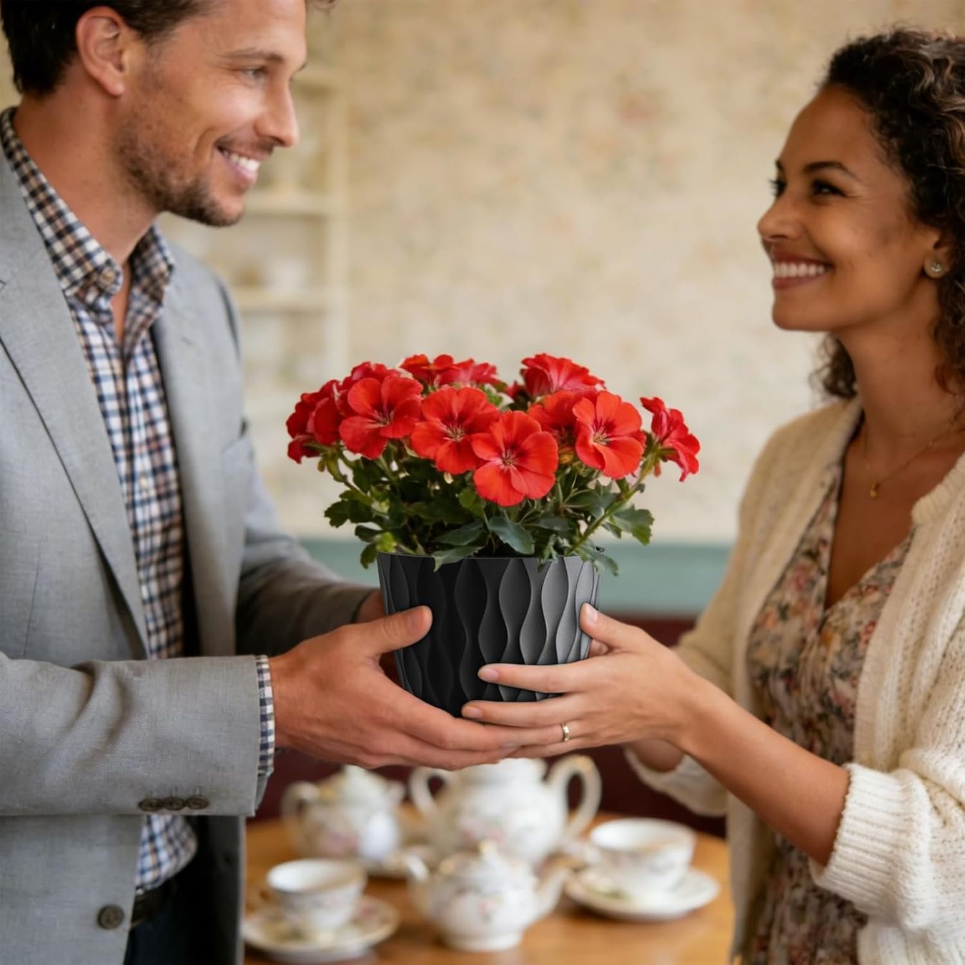 Vasi per fiori: Blumentöpfe 8er Set Pflanztöpfe mit Untersetzer Schwarz – Nuovo e nell'imballaggio originale da Neuhausen venduto da apo_zn9s 6