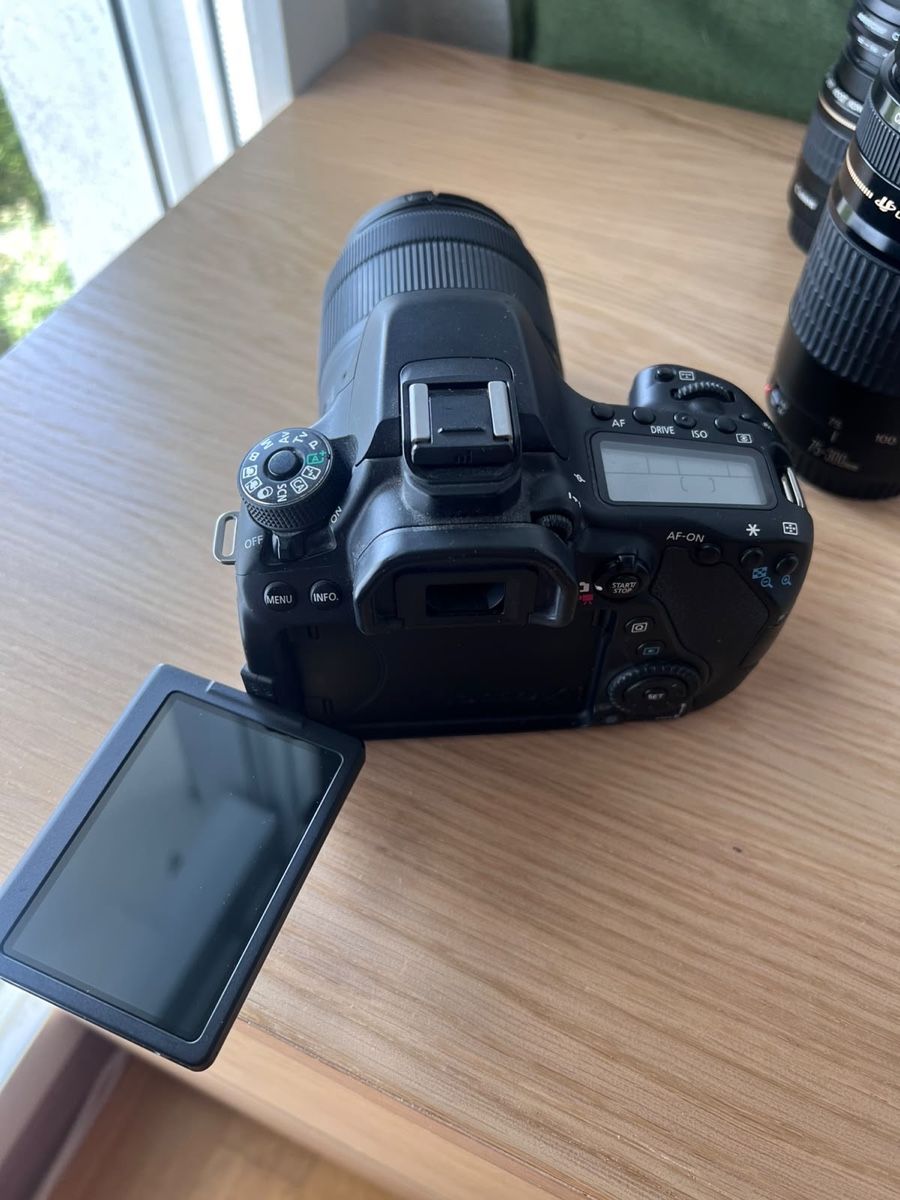 Canon Fotocamera: Canon EOS 80 D – Nuovo (secondo la descrizione) da Cham venduto da debsfuchs 1