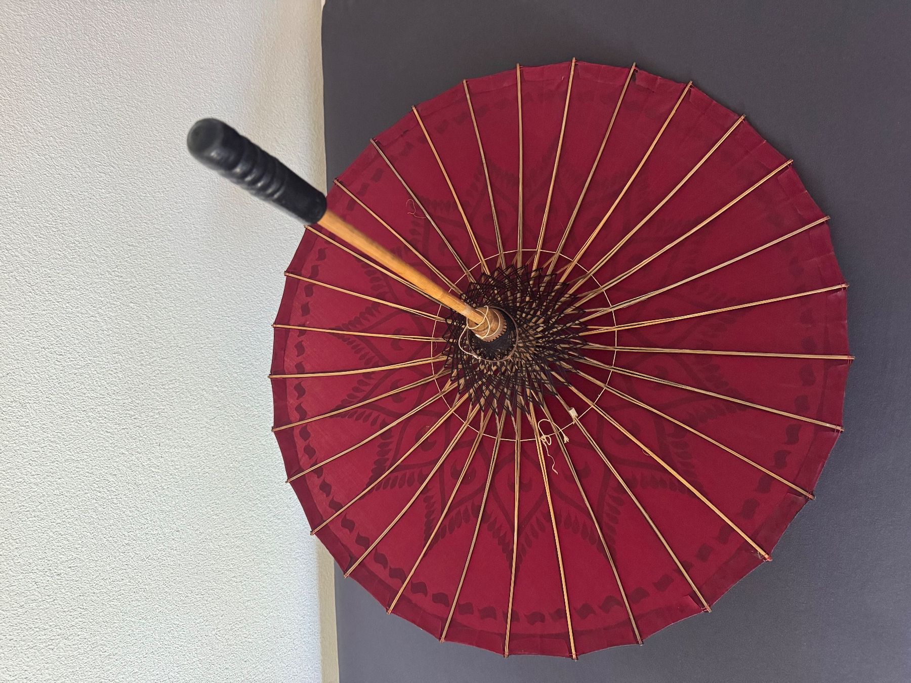 Parapluies: BURMESISCHER SCHIRM - FABRIKNEU – Neuf avec emballage d'origine à Honau par sainj 2