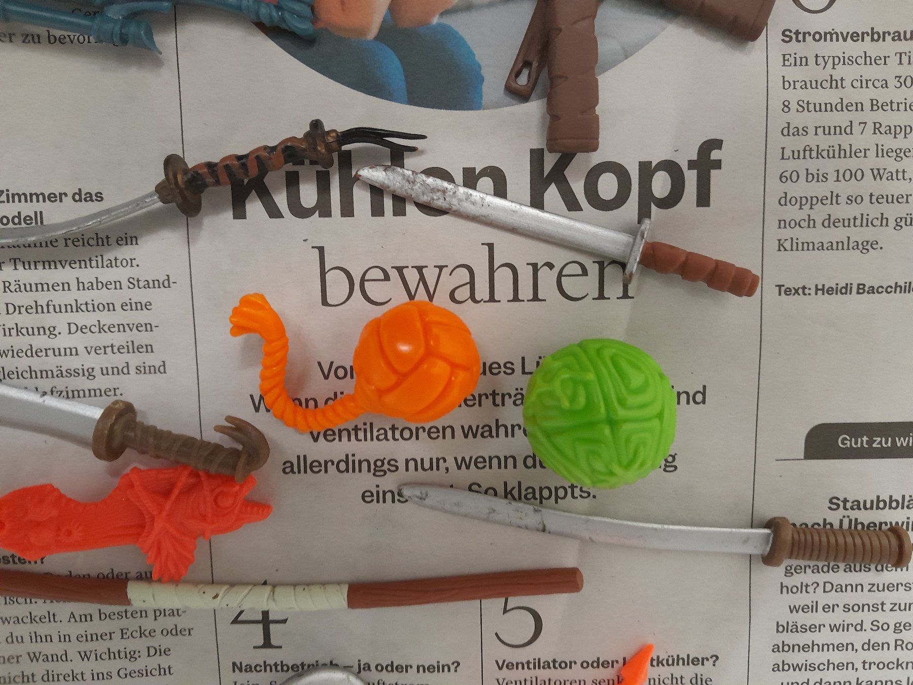 Giocattoli: teenage mutant ninja turtles weapons – Usato da Rüti ZH venduto da Alemanni 9