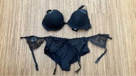 Damen BH, Slip und Strumpfhalter schwarz Spitze neuwertig