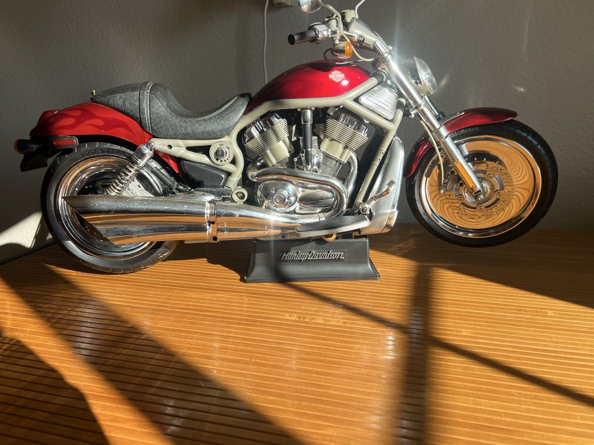Kit di modellismo & Modellini statici: Harley Davidson Vrod RC – Nuovo (secondo la descrizione) da Immensee venduto da Mdin 1