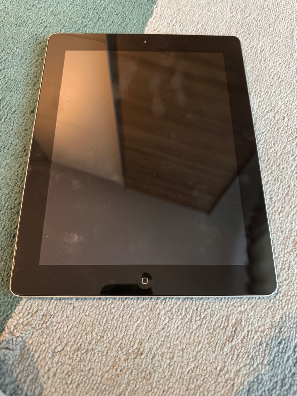 Apple Tablet PC: iPad 2 Generation – Difettoso da Adliswil venduto da Busys