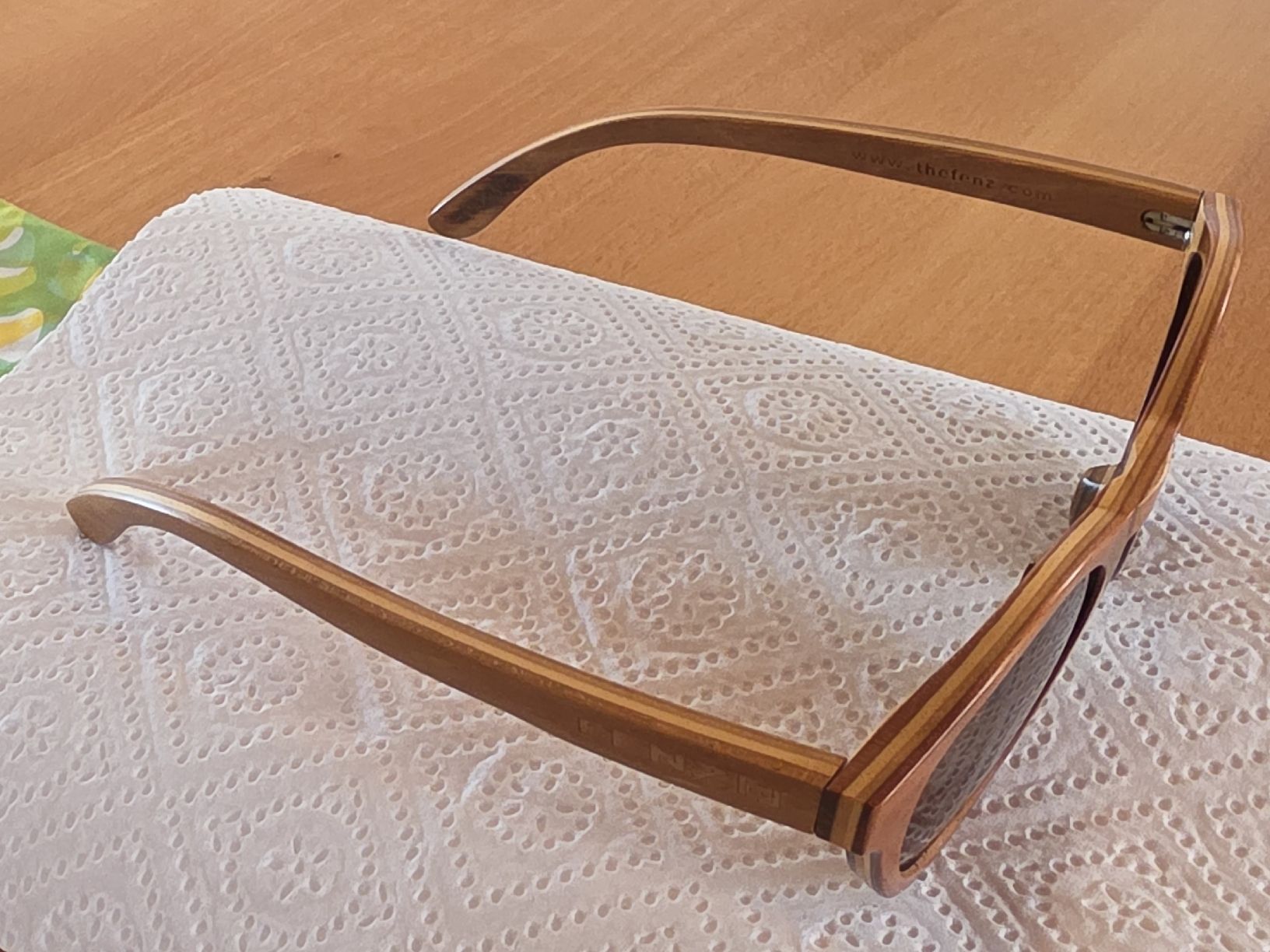Occhiali & Lenti: Sonnenbrille aus Holz – Usato da Adetswil venduto da Helga11 2