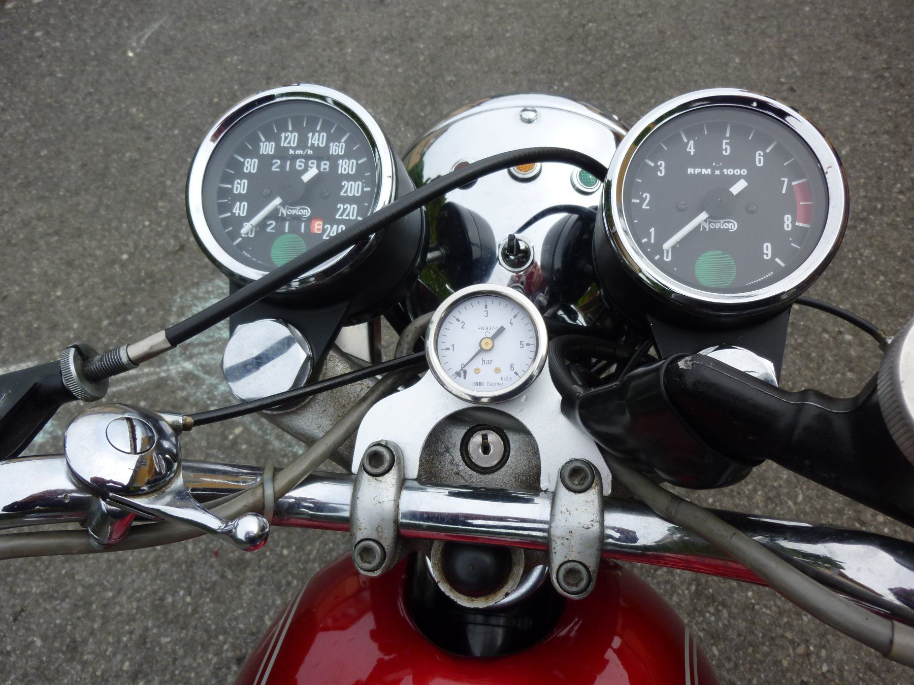 Norton Strada: Norton Commando 850 - Moto Anglaise de Collection! – Usato da Cousset venduto da mdm_j9j8 8