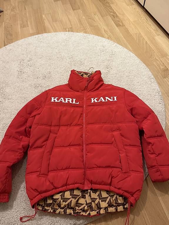 Jacken: Karl Kani Jacke – Gebraucht aus Altstätten SG von tug_9jwz