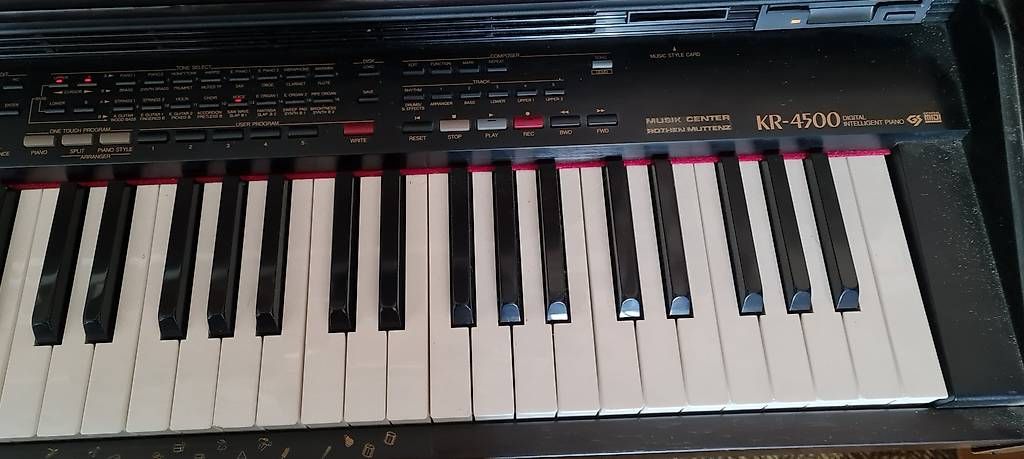 Musikinstrumente: ROLAND KR-4500  – Gebraucht aus Muttenz von mus_c9gh 1