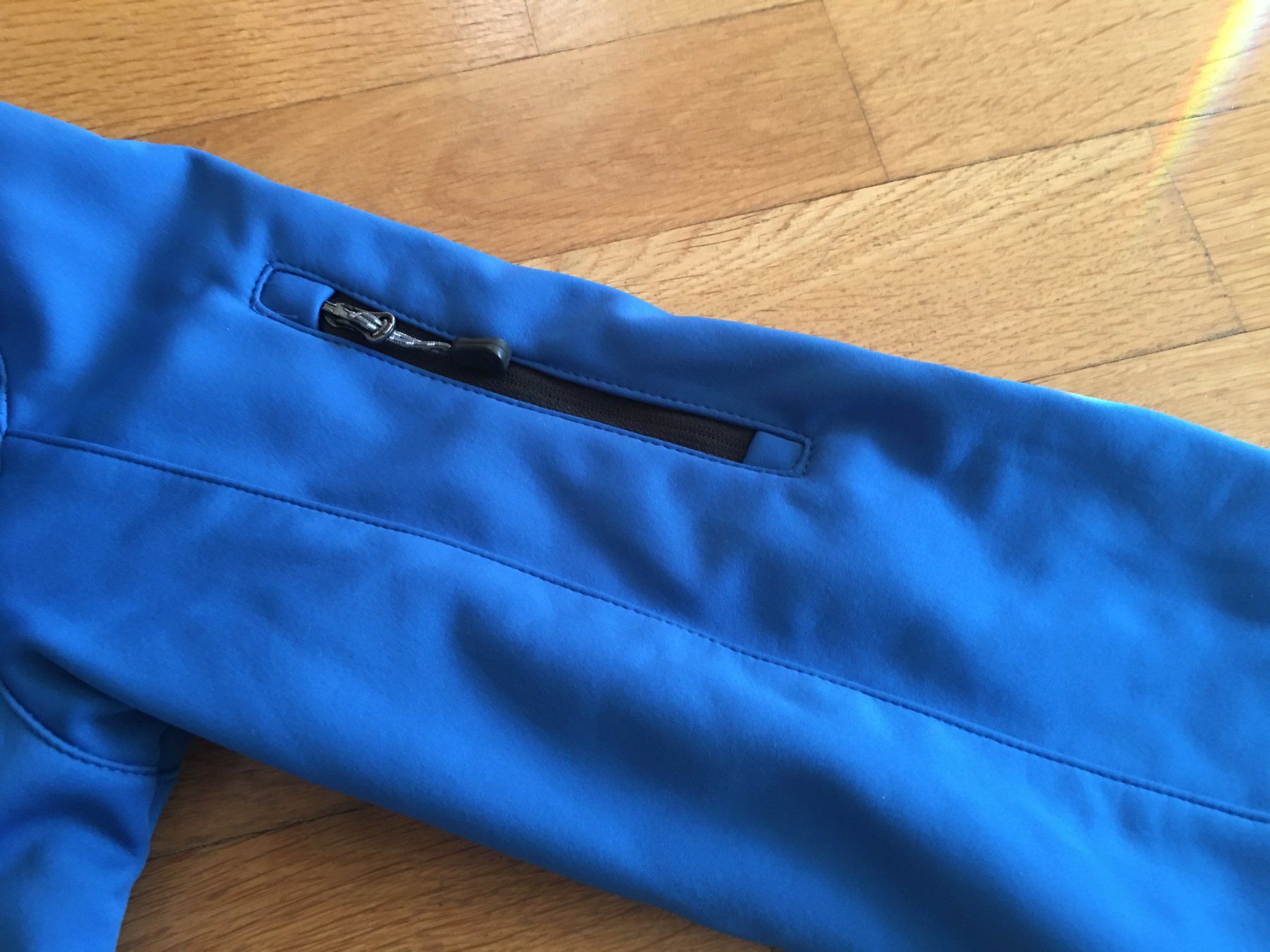 Giacche: Schnäppchen, Hakro Softshell Alberta, neu mit Etikett, Gr.M – Nuovo e nell'imballaggio originale da Eich venduto da Jokove63 5