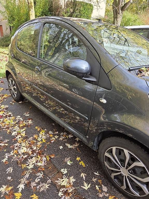 Peugeot Automobili: Peugeot 107 – Usato da Chavornay venduto da lus_f8nk 1