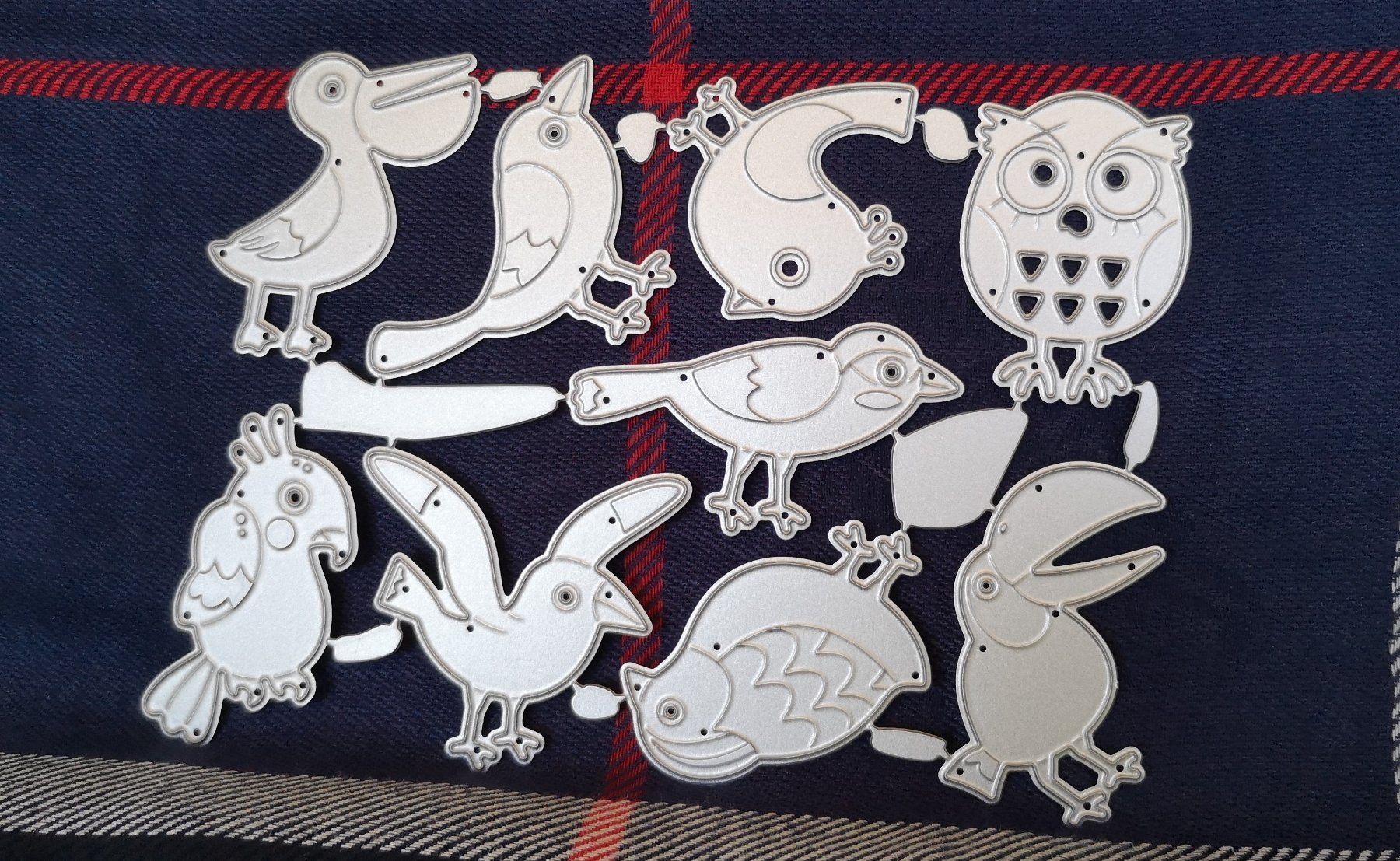 Motivstempel: 32 Stanzen Tiere Schmetterlinge Delfin – Neu und originalverpackt aus Biberist von misch810 3