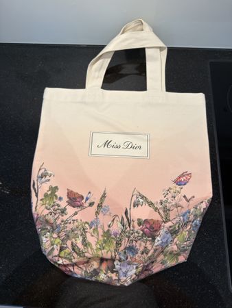 Miss Dior Tasche mit Blumenprint neuwertig
