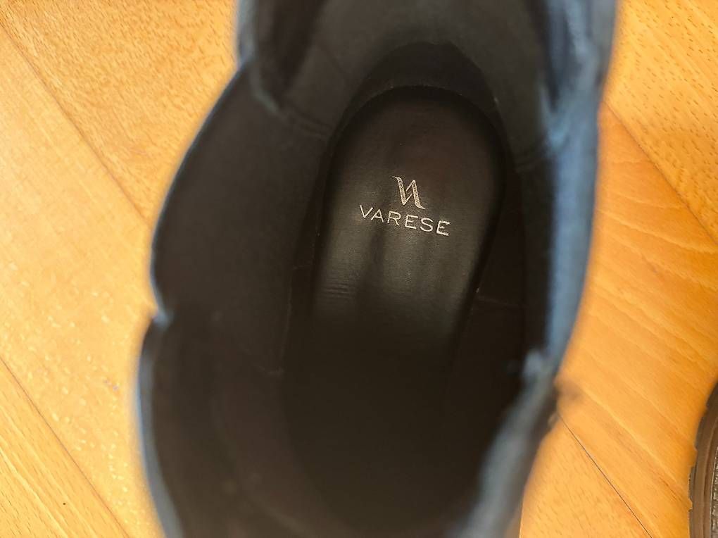 Scarpe da donna: Bottines en cuir taille 39 – Usato da Pully venduto da Miio 2