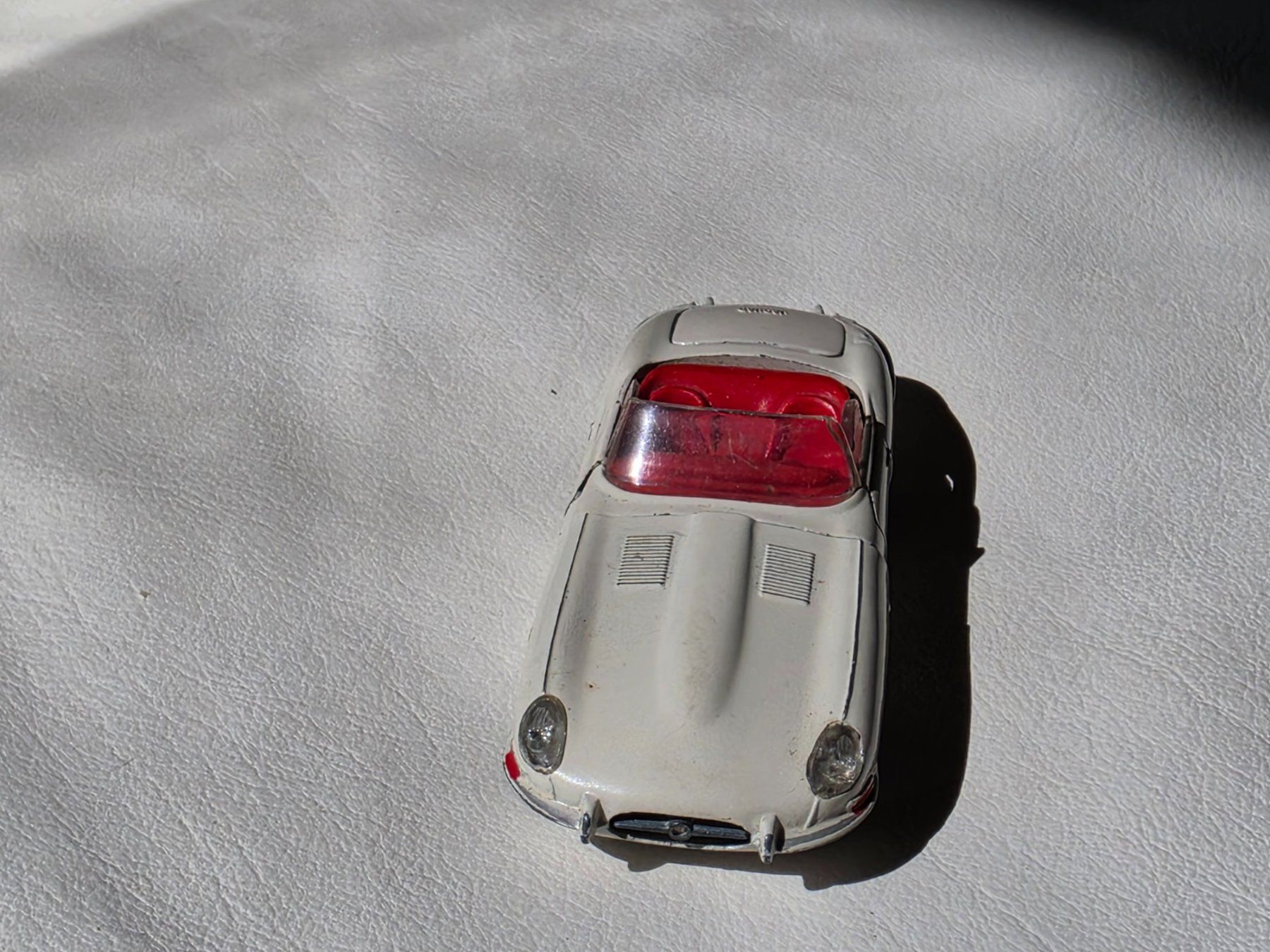 Tekno Voitures modèles: Tekno Denmark Jaguar "E" Type Modellauto Spielzeugauto – D'occasion à Fischbach-Göslikon par PitBullDoll 8