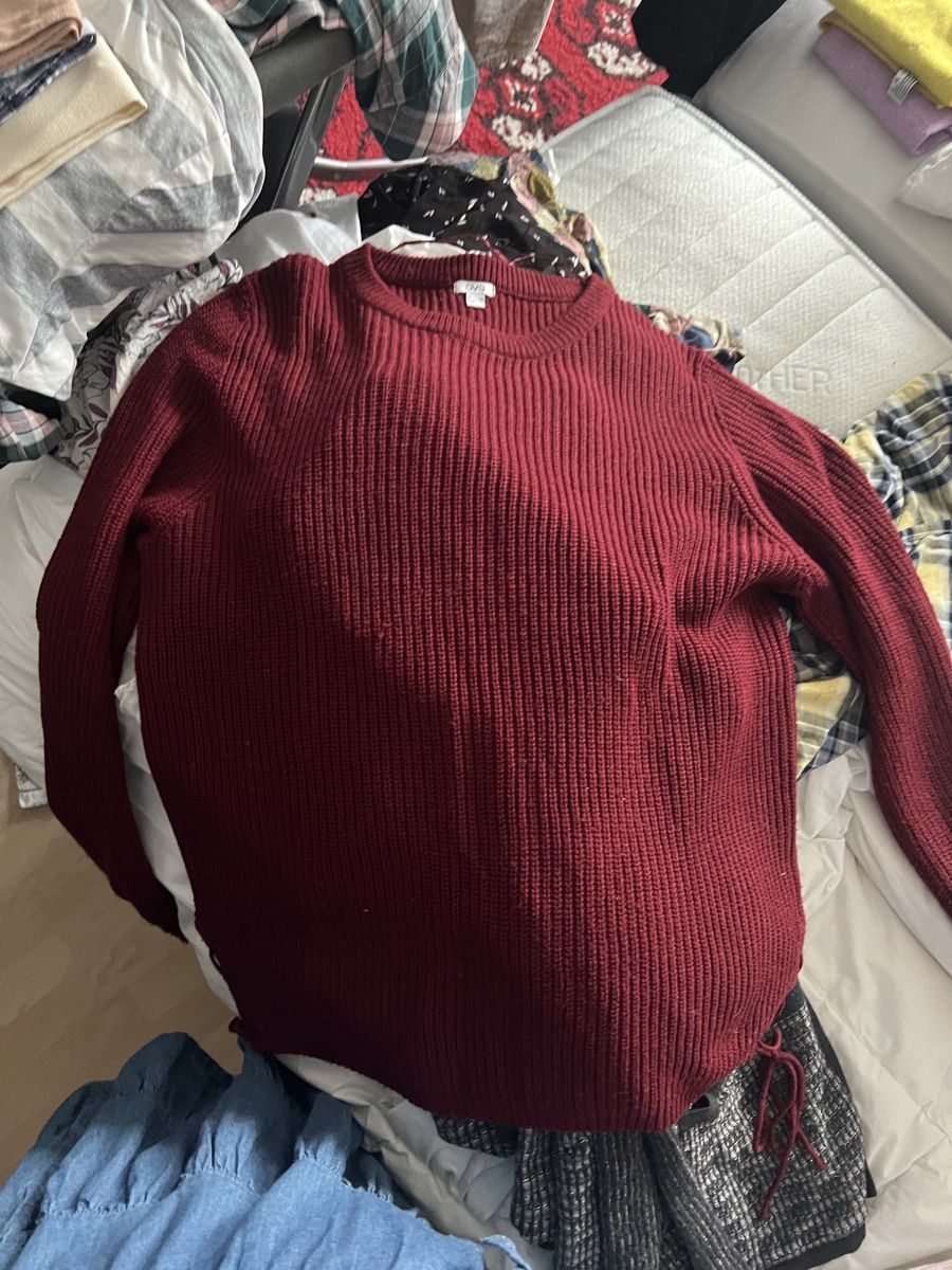 Pullover & Sweatshirts: Pullover OVS – Gebraucht aus Zürich von jas_75gl