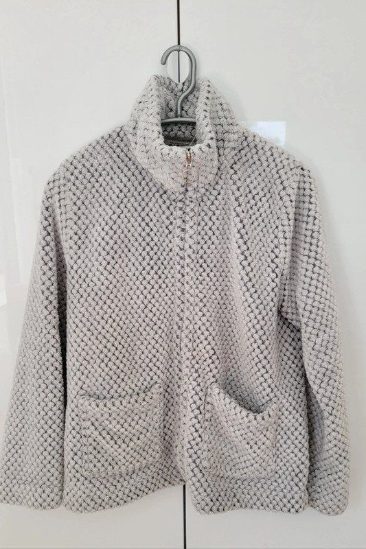 Etam Negligees & Pyjamas: Veste polaire grise Etam – Gebraucht aus Chatelaine von Madame-lol