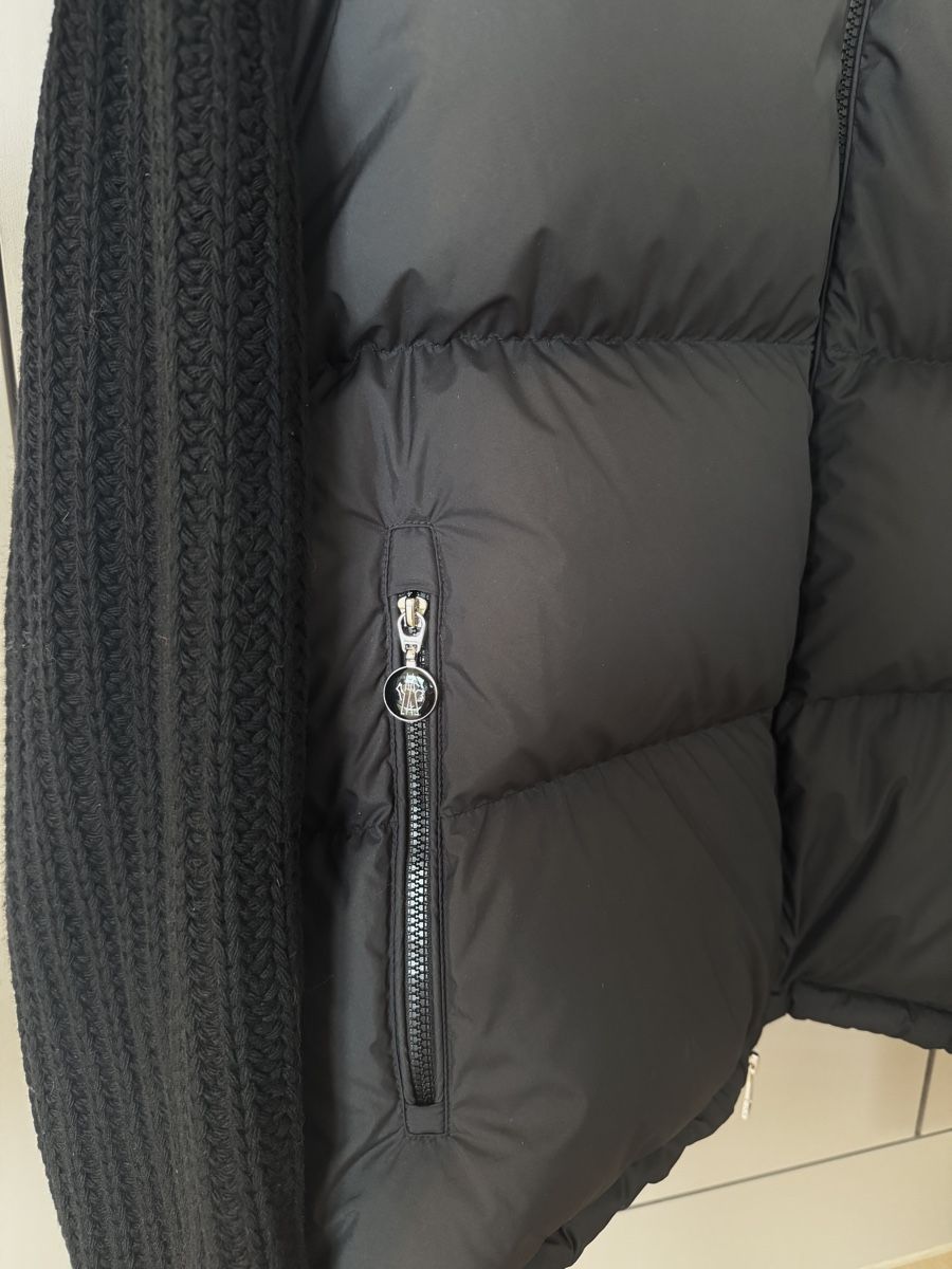 Moncler Giacche: Moncler Padded Knit Jacket - Size L - Excellent Condition – Nuovo (secondo la descrizione) da Dübendorf venduto da Lzz1224 3