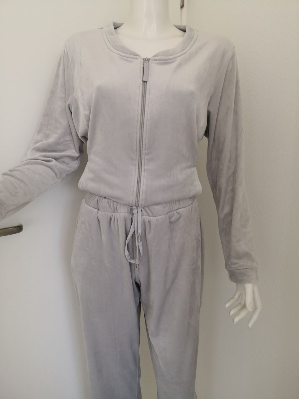 Completi & Tailleur: 🤩MANOR JOGGING-ANZUG JACKE & HOSE HELLGRAU – Usato da Olten venduto da Naja-Twins-Twins 4