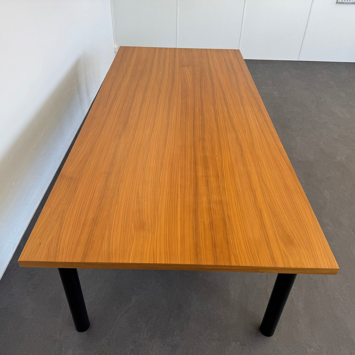 Wilkhahn Tavoli: Wilkhahn Free Sitzungstisch – Usato da Schönenwerd venduto da mcofficeshop 9