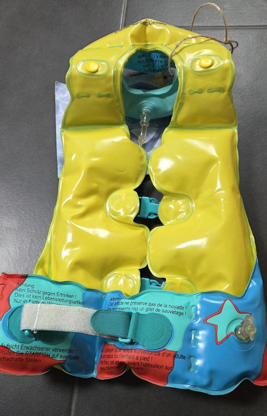 Giubbotti di salvataggio: Schwimmweste 1 - 21/2 J. – Usato da Lyss venduto da Urma5 2