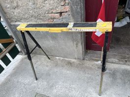 Arbeitsbock klappbar gelb schwarz Metall gebrauch