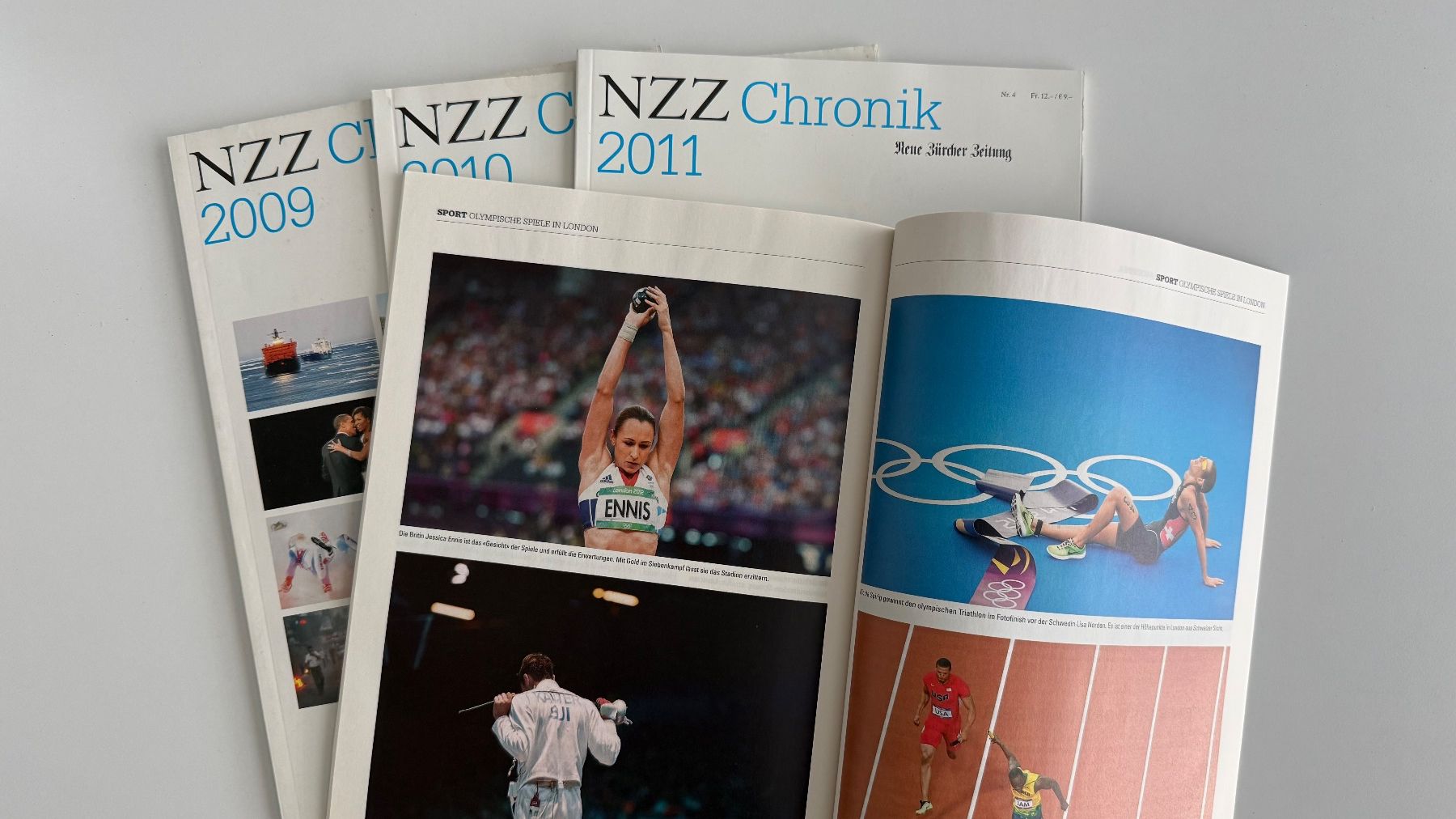 Riviste & Magazine: NZZ Chronik 2009-2012  -  4 Hefte – Usato da Uetikon am See venduto da Thomas578345 2