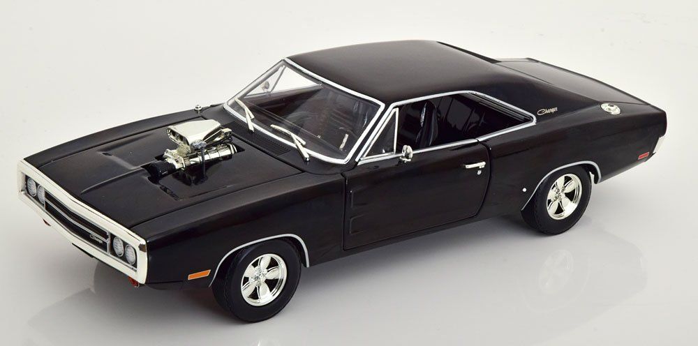 Dodge Modellini d'auto: Dodge Charger 1970 with Blown Engine "Artisan Collection" – Nuovo e nell'imballaggio originale da Gerlafingen venduto da espero88