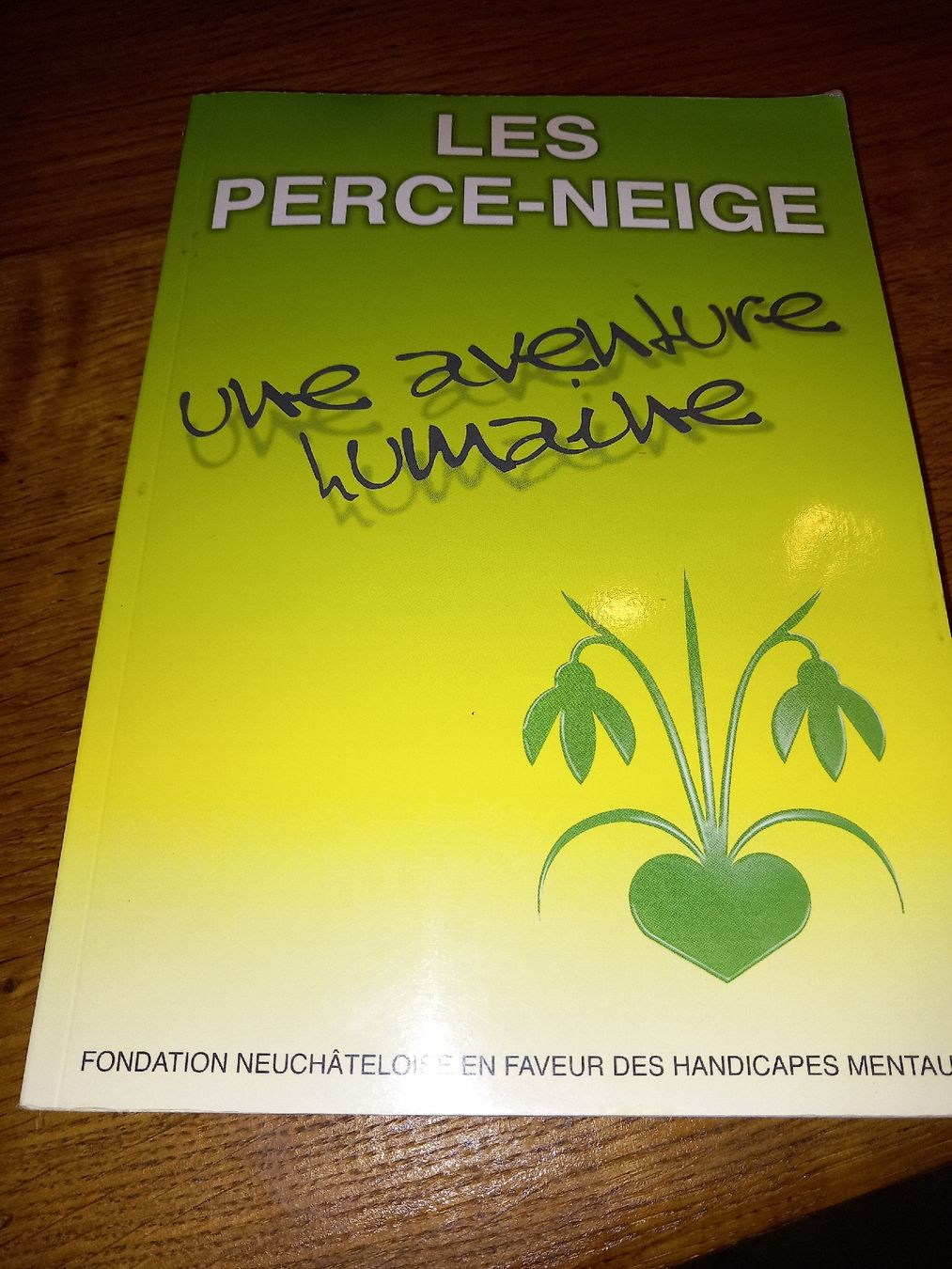 Bücher: Les perce-neige une aventure humaine – Neu (gemäss Beschreibung) aus Le locle von juliensaran