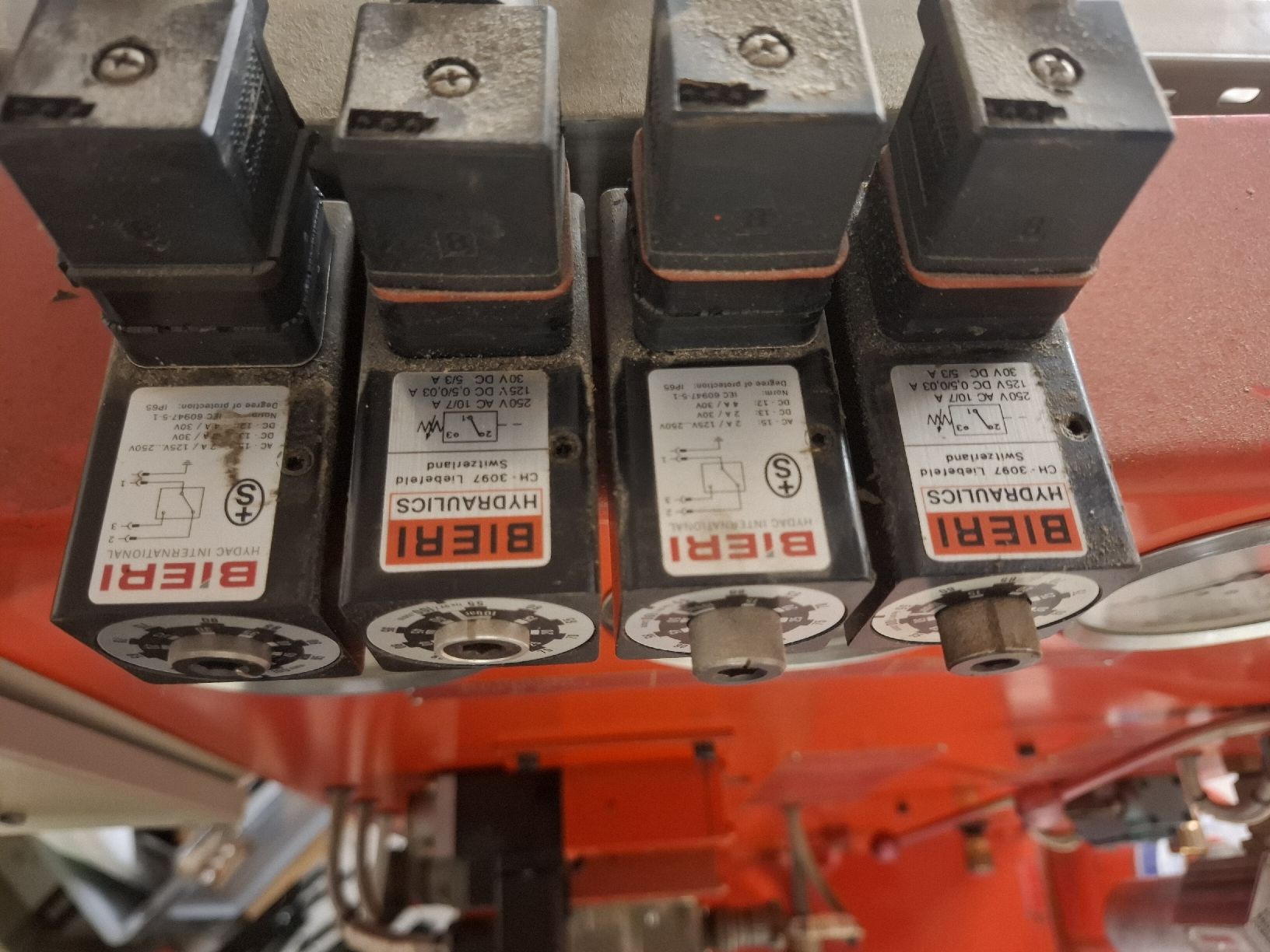 Alle Maschinen: Hydraulikaggregat mit HYDAC Druckspeicher – Gebraucht aus Dietlikon von AlexxanderRoth 5