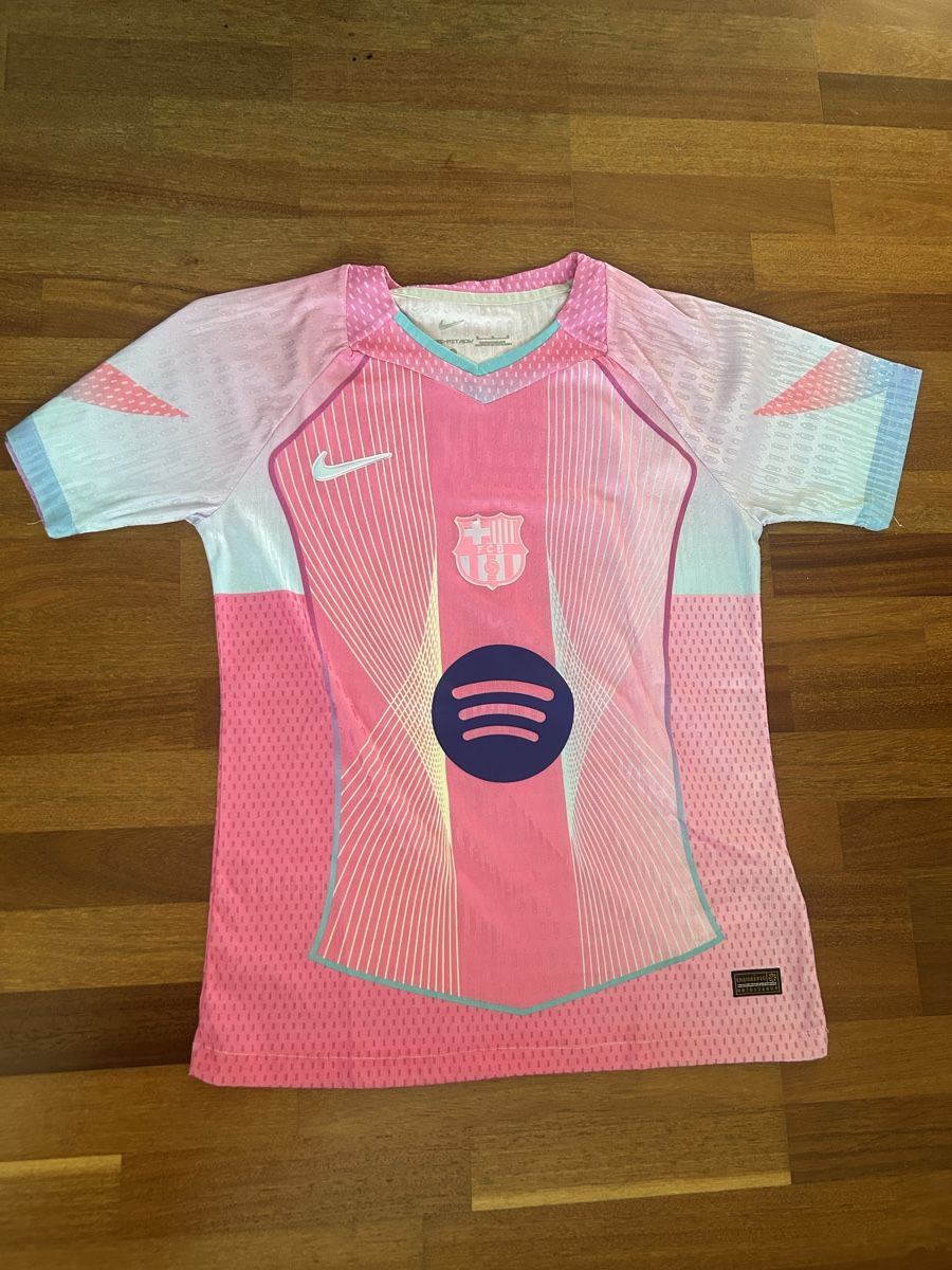 FC Barcelona Canottiere & Pantaloni: FC Barcelona spezial Triko – Nuovo (secondo la descrizione) da Oberkirch LU venduto da LuNeDa