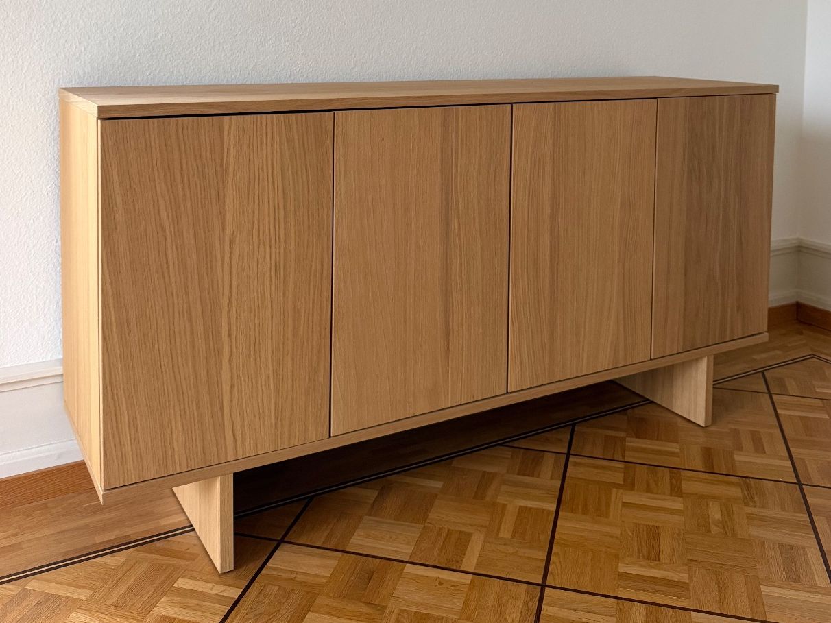 Cassettiere: IKEA STOCKHOLM 2025 Sideboard Eichenfurnier – Usato da St. Gallen venduto da mai_2rt7