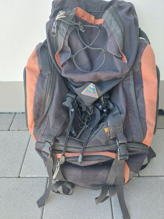 Grosser Trekking Rucksack (85 Liter)