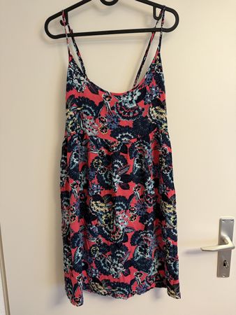 Sommerliches Kleid mit Blumenmuster, Grösse XL, Top Zustand