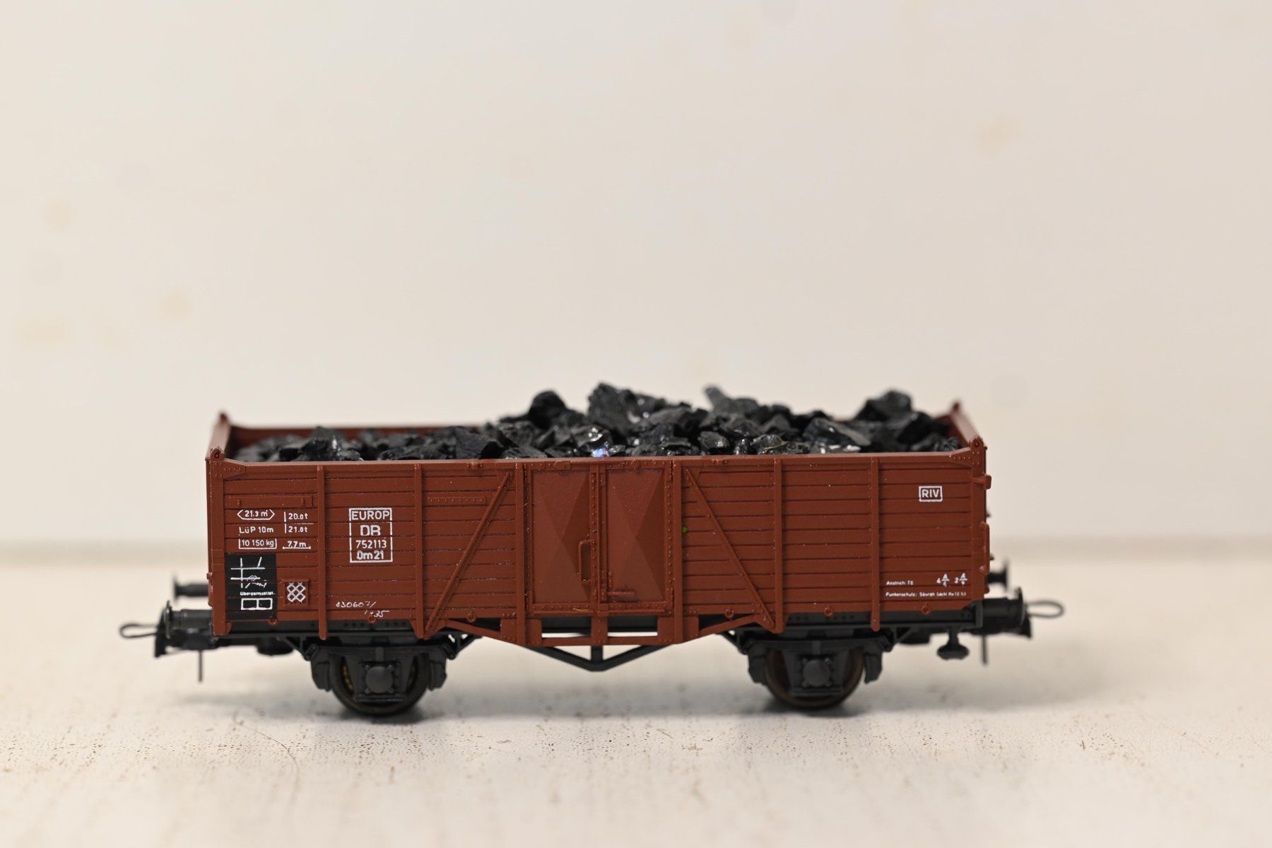 Roco Modellini di ferrovie: Kohlewagen Roco HO/DC ohne OVP – Usato da Laupen ZH venduto da Zmoewe