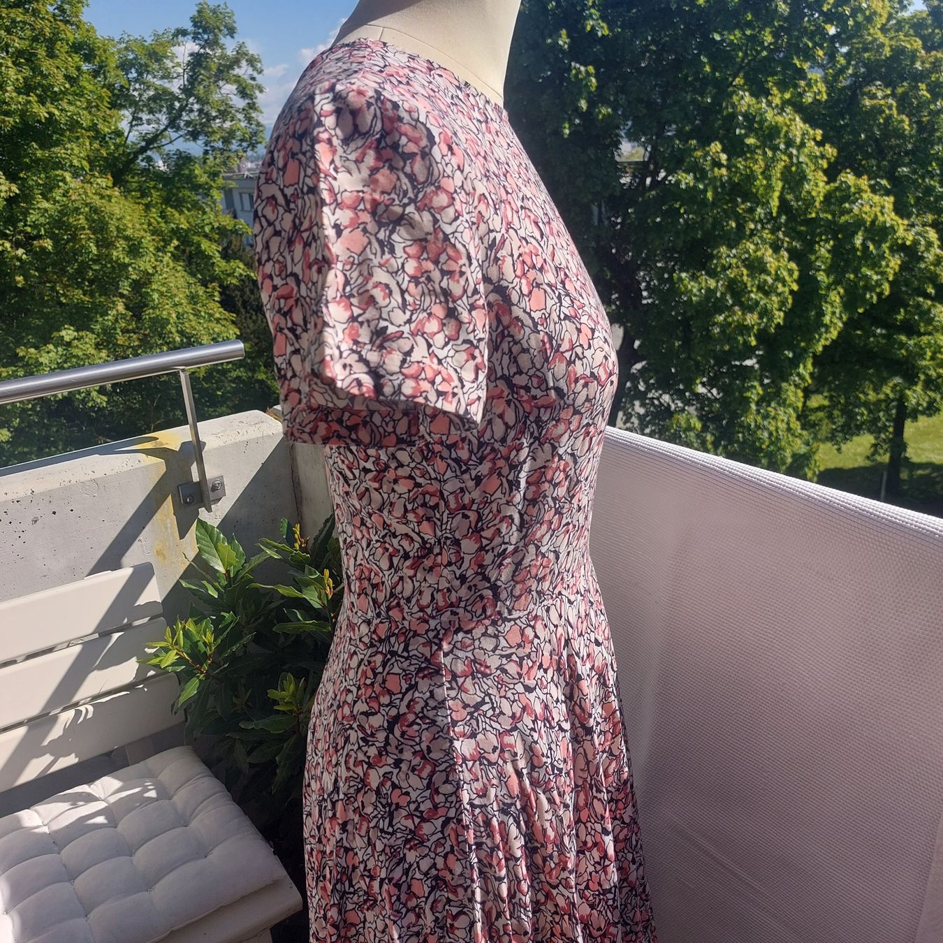 H&M Kleider: Sommer Blumenkleid – Gebraucht aus Zürich von wilden 3