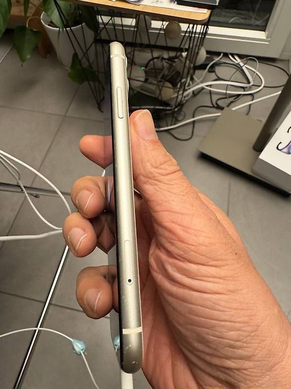 Apple Telefoni cellulari / Smartphones: iPhone 11  État 100% d Origine – Usato da Châtel-St-Denis venduto da Tymlou 2