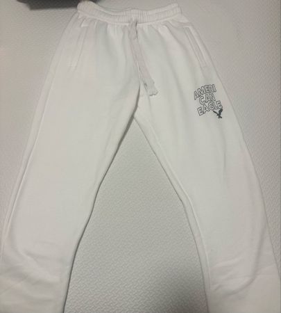 American Eagle Sweatpants white size M good condition