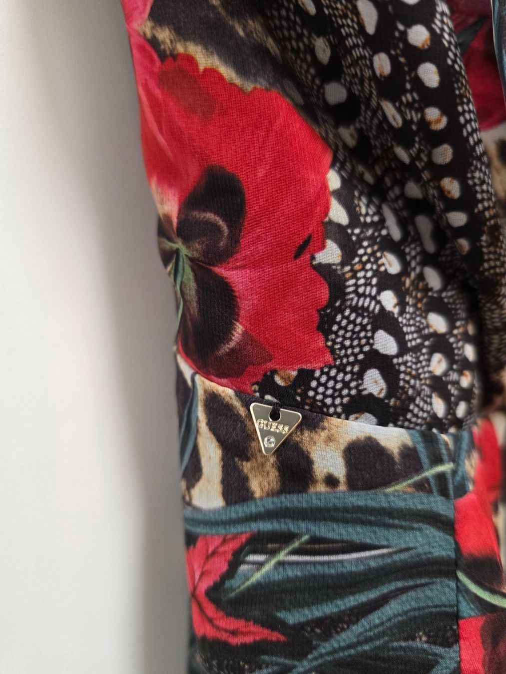 Guess Vestiti: Abendkleid Guess – Usato da Rümlang venduto da Arsasladi 3