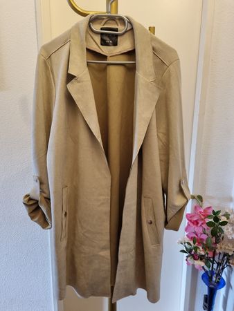 Damen Mantel Chicorée beige Grösse XL guter Zustand