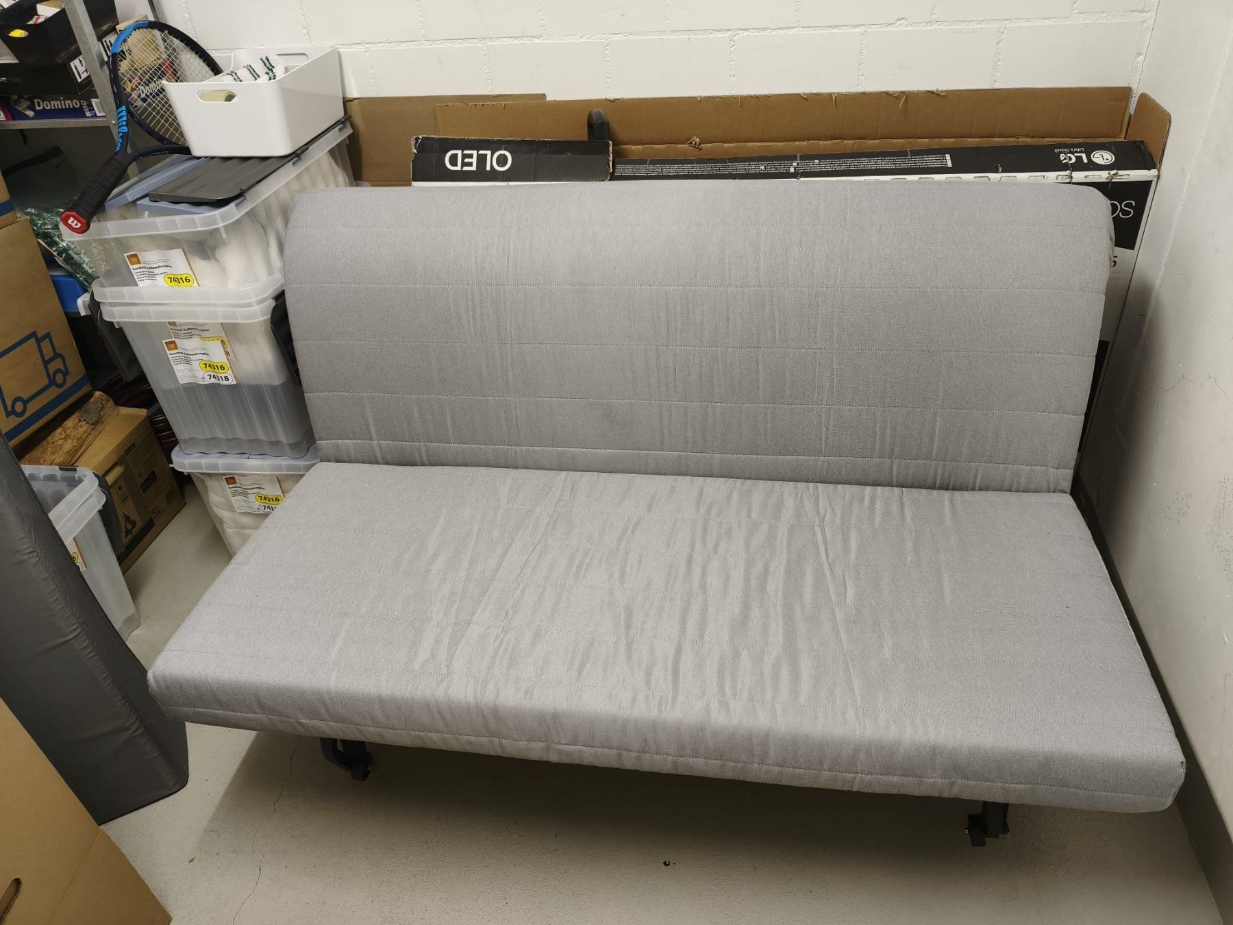 Ikea Sofas: LYCKSELE MURBO 2-seat sofa-bed – Gebraucht aus Meilen von ral_hh6y 2