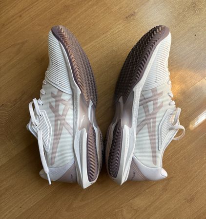 Asics Gel Resolution 9, taille 39.5, parfait état! (51)