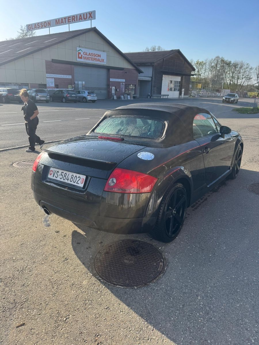 Audi Automobili: Audi TT Cabriolet 1.8 T – Usato da Vevey venduto da mar_mc29 4