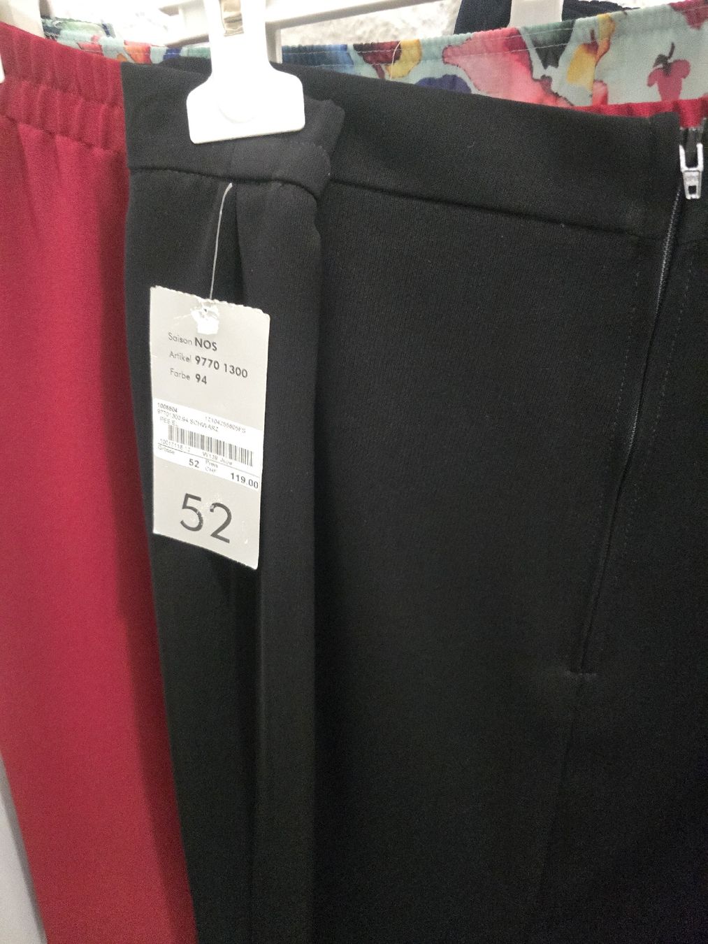 Gonne: DAMENRÖCKE GRÖSSE 52 NEU – Nuovo e nell'imballaggio originale da zürich venduto da termalikum 1