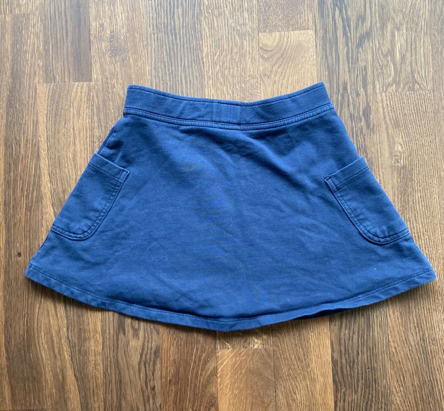 Benetton Vestiti & Gonne: Mini Jupe, Benetton, dunkelblau, Gr. 110 – Usato da Au ZH venduto da cafisafr 1