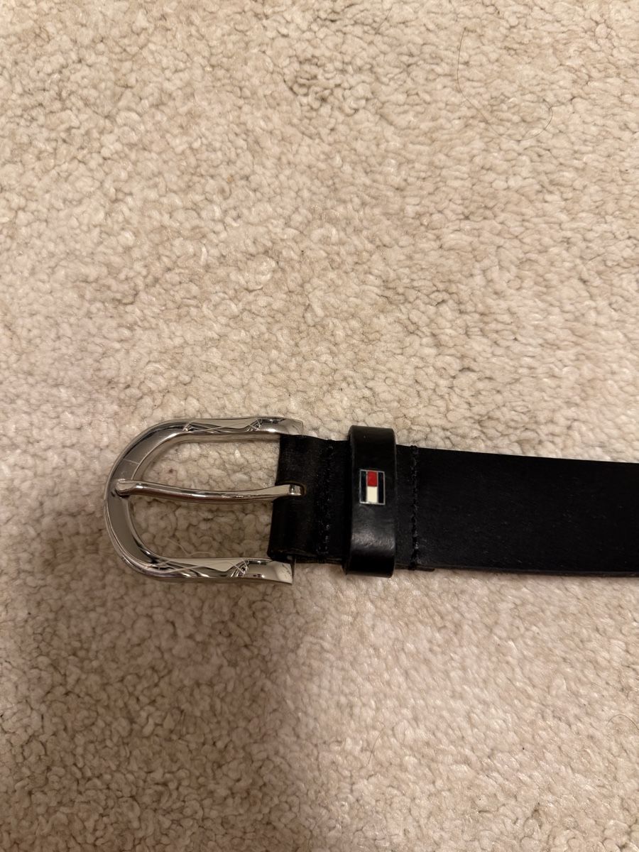 Tommy Hilfiger Cinture: Tommy Hilfiger Ledergürtel, Schwarz – Usato da Nebikon venduto da karin.5 1