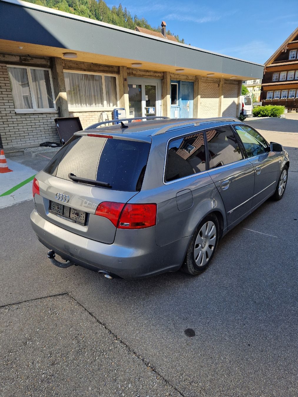 Audi Autos: Audi A4 Avant 3.0TDI Quattro – D'occasion à Brunnadern par Landolt66 2