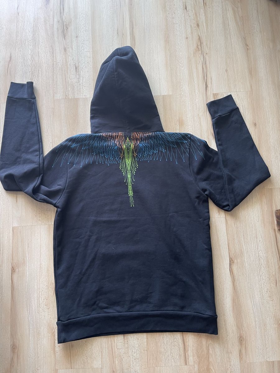 Marcelo burlon Maglioni & Felpe: Pull Sweat capuche Marcelo Burlon M homme noir comme neuf  – Nuovo (secondo la descrizione) da Kloten venduto da Vermicelles 2